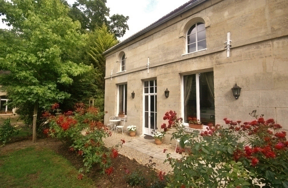 photo 0