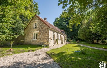 G&icirc;te n&deg;G902504 Morienval - Oise - photo