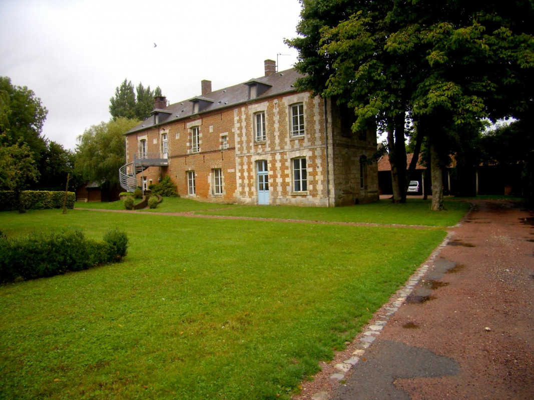 photo 0