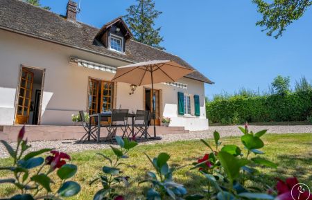 G&icirc;te n&deg;G602221 Saint-Germer-de-Fly - Oise - Bienvenue au G&icirc;te Jardin de l'abbaye !
Nich&eacute; au coeur de la nature, bienvenue &agrave; Saint -Germer-de-Fly au g&icirc;te jardin de l'abbaye.
Id&eacute;al pour se ressourcer entre amis,en famille avec vos enfants.

  pour un s&eacute;jour paisible.