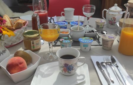 Chambre d'h&ocirc;tes n&deg;G602233 Caisnes - Oise - Le petit d&eacute;jeuner 